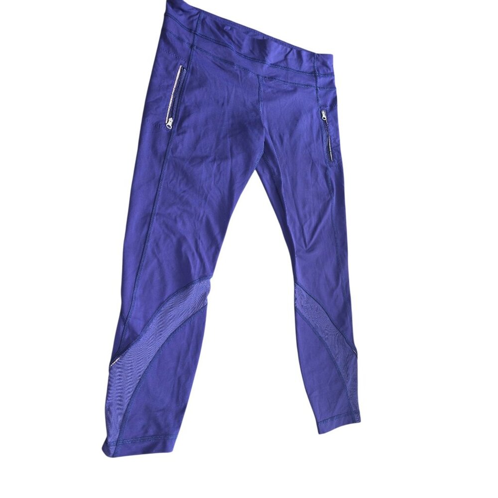 Women's Lululemon tight leggings in a purple color size 10